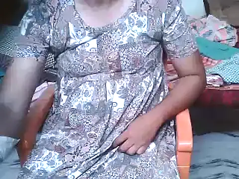 Snapshot of sakshi-44 chatting on December 5, 2:47 pm sakshi-44 online show from December 5, 2:47 pm