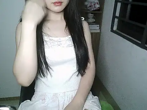 Snapshot of Annabelle-e chatting on September 18, 6:54 pm Annabelle-e online show from September 18, 6:54 pm