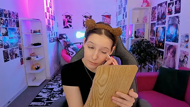 JenniferKiim online show from March 16, 10:08 am