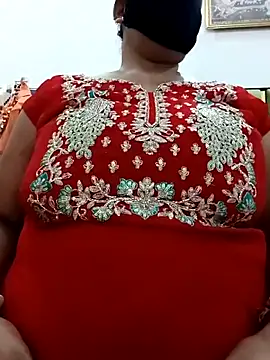 Rakhi sawant143 online show from October 26, 2:50 am