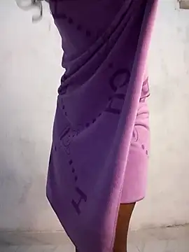 venuki ihalagamage online show from February 28, 7:04 pm