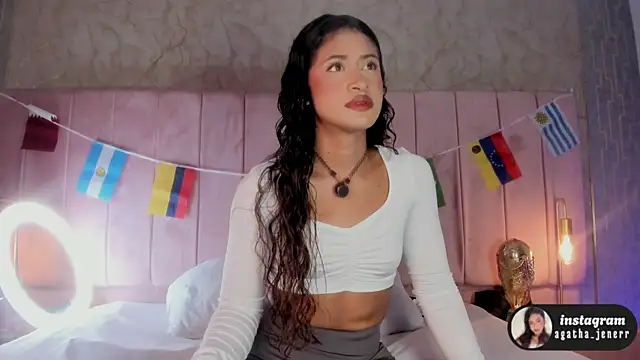 agatha jener online show from June 29, 11:43 am