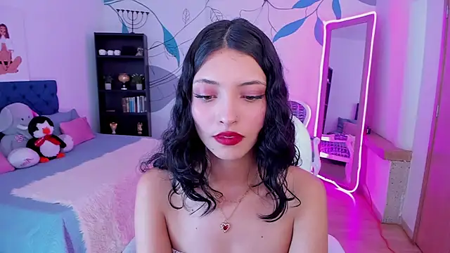 Snapshot of Mia_Clay1 chatting on May 8, 8:14 pm Mia Clay1 online show from May 8, 8:14 pm