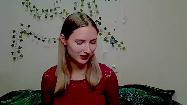  kikiclark   online show from November 29, 9:18 pm