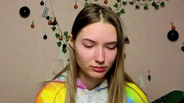  kikiclark   online show from February 7, 6:11 pm