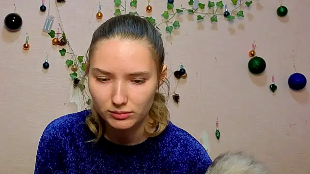  kikiclark   online show from February 11, 8:47 pm