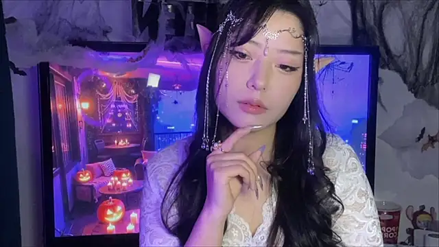 Snapshot of WonderMira chatting on October 27, 1:26 pm WonderMira online show from October 27, 1:26 pm