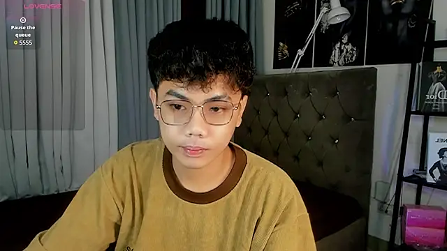 mightyhotcock online show from September 24, 5:38 pm