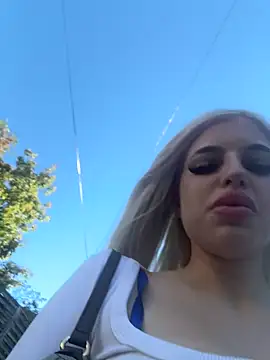 Steffi Snowbunny online show from September 19, 3:02 pm