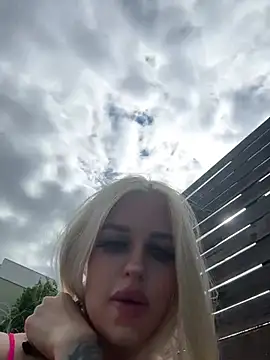 Steffi Snowbunny online show from July 23, 2:15 pm