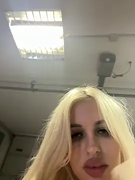 Steffi Snowbunny online show from August 1, 2:38 pm