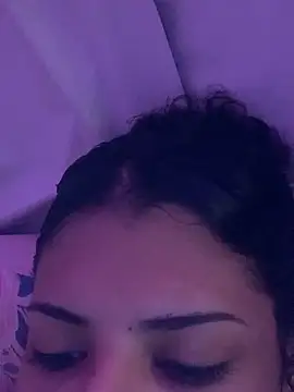 luluzinhax online show from January 8, 1:19 am