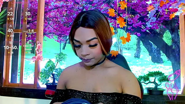 Snapshot of Cristal_Villael chatting on November 14, 3:05 am Cristal Villael online show from November 14, 3:05 am