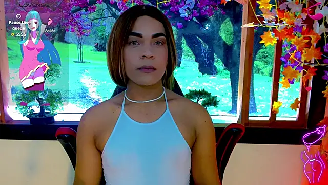 Snapshot of Cristal_Villael chatting on November 21, 3:38 am Cristal Villael online show from November 21, 3:38 am