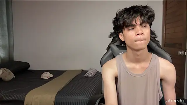 Snapshot of OopsAgain_ chatting on March 3, 8:26 pm OopsAgain online show from March 3, 8:26 pm