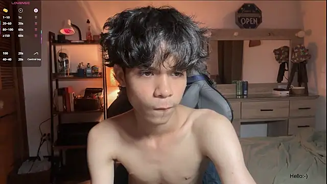 Snapshot of OopsAgain_ chatting on March 11, 2:28 am OopsAgain online show from March 11, 2:28 am