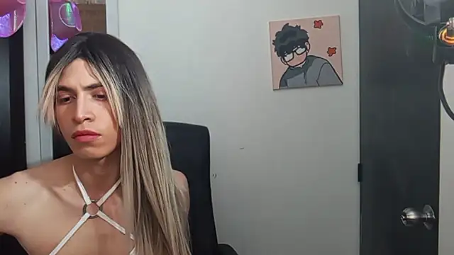 Snapshot of Andy_Roses chatting on November 7, 12:05 pm Andy Roses online show from November 7, 12:05 pm