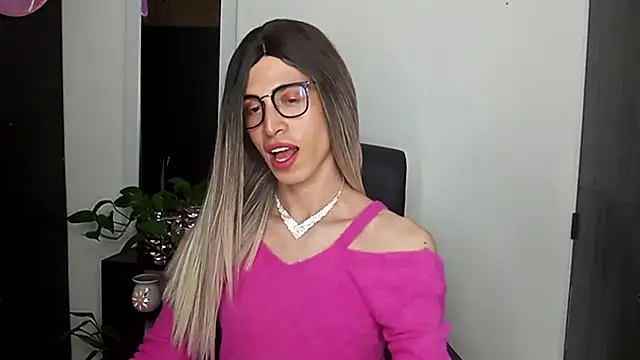 Snapshot of Andy_Roses chatting on November 26, 10:11 pm Andy Roses online show from November 26, 10:11 pm