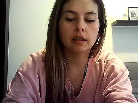 Valery  Rouse  online show from April 23, 12:29 pm
