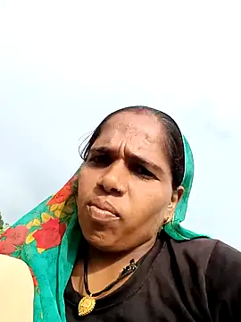 Snapshot of Hot-honi chatting on September 28, 2:28 am Hot-honi online show from September 28, 2:28 am