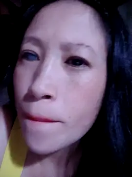 Snapshot of VanGau031694 chatting on October 17, 7:22 am VanGau031694 online show from October 17, 7:22 am