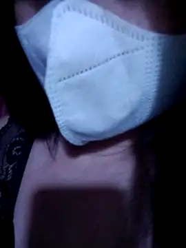 Snapshot of VanGau031694 chatting on November 24, 12:10 am VanGau031694 online show from November 24, 12:10 am