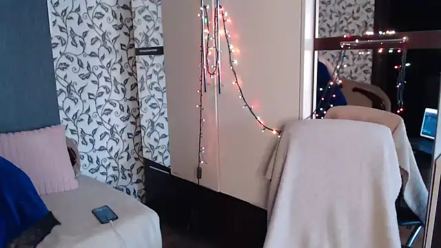 AmoraLuv online show from February 25, 10:47 am