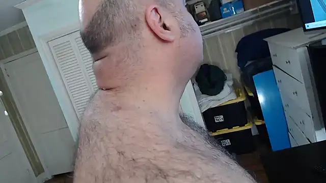 Snapshot of bullmusclejoe chatting on November 7, 11:27 pm bullmusclejoe online show from November 7, 11:27 pm