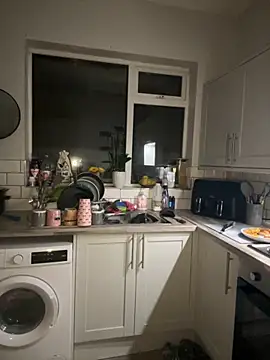 Snapshot of CheekyChelseaX chatting on November 22, 8:30 pm CheekyChelseaX online show from November 22, 8:30 pm