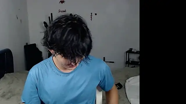 Snapshot of big_lunatic chatting on October 11, 4:01 am big lunatic online show from October 11, 4:01 am