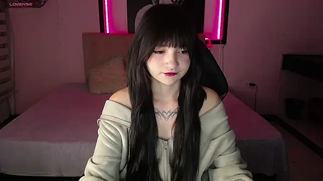  Charlotte Collins  online show from January 9, 2:09 pm