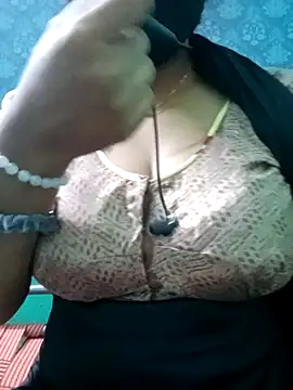 Snapshot of tamil_Vennila chatting on September 19, 8:53 pm tamil Vennila online show from September 19, 8:53 pm