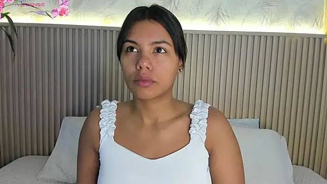 Snapshot of Liss-Reyes chatting on October 30, 11:55 am Liss-Reyes online show from October 30, 11:55 am