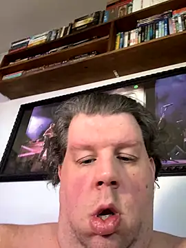 Stephanie1984 online show from December 18, 5:08 pm