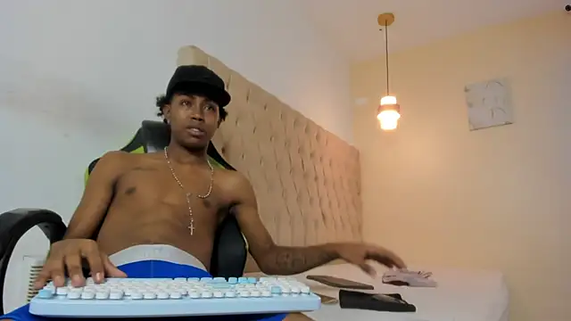 Snapshot of Jax_Maliq chatting on November 29, 3:31 am Jax Maliq online show from November 29, 3:31 am