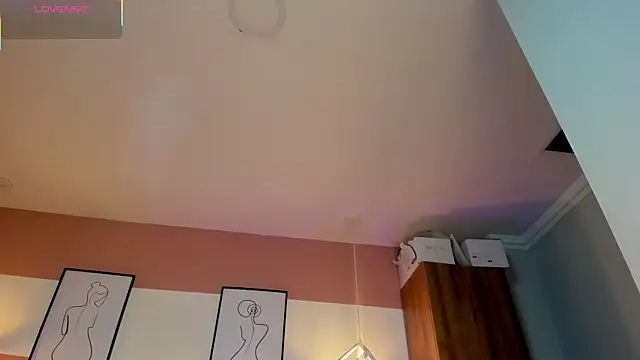 Snapshot of Mia_Valentine_ chatting on November 24, 8:19 pm Mia Valentine online show from November 24, 8:19 pm