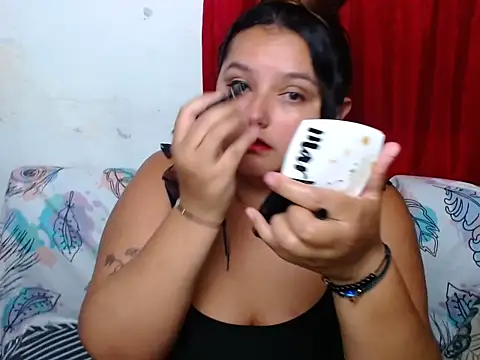 KeilyHall online show from December 5, 3:37 am