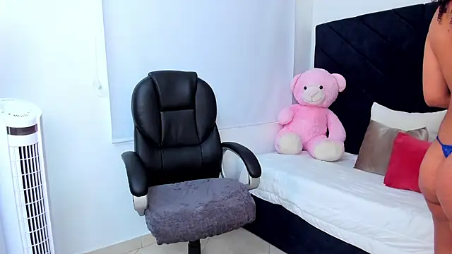 Snapshot of kate_lua chatting on November 7, 12:16 pm kate lua online show from November 7, 12:16 pm