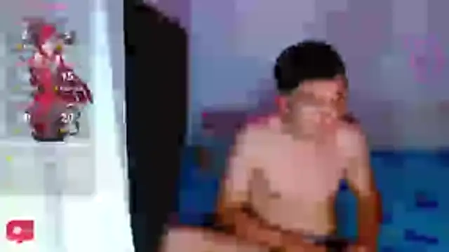 Snapshot of NoahAyala chatting on November 10, 4:22 am NoahAyala online show from November 10, 4:22 am