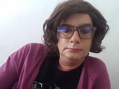 Snapshot of Nady79xxx chatting on November 9, 11:52 am Nady79xxx online show from November 9, 11:52 am