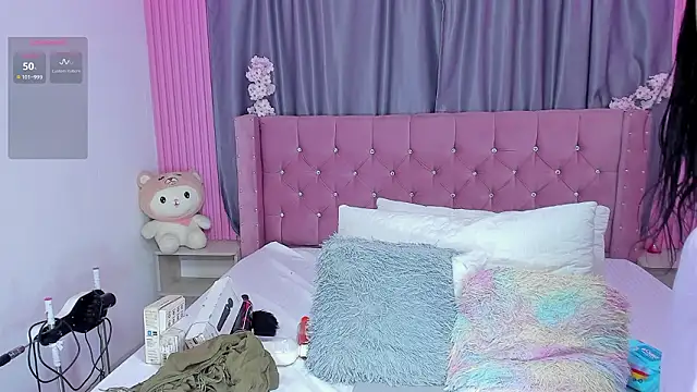 Nayla-Mouna online show from February 12, 12:00 pm