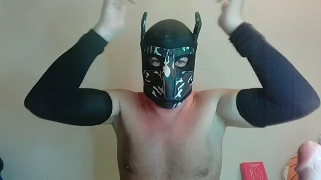 Snapshot of Maskpor2022 chatting on August 4, 9:17 pm Maskpor2022 online show from August 4, 9:17 pm