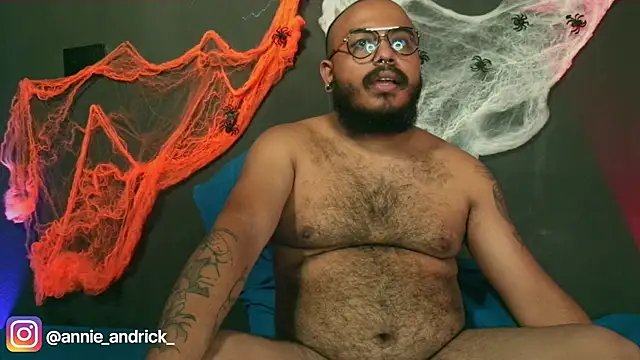 Snapshot of _leda_swan_ chatting on October 25, 2:46 pm leda swan online show from October 25, 2:46 pm