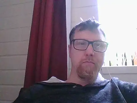 Snapshot of willzchen12 chatting on November 1, 3:47 pm willzchen12 online show from November 1, 3:47 pm