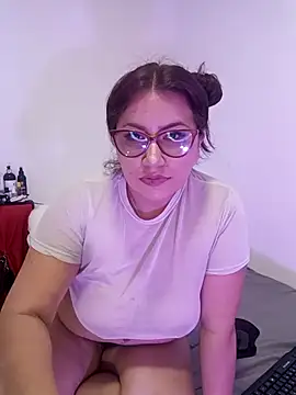 Vesper Vixen online show from December 3, 3:21 pm