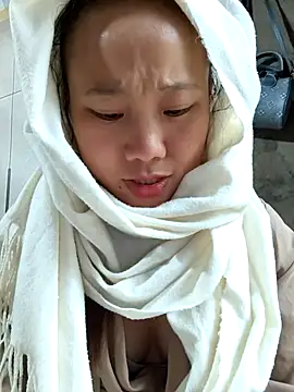 liu-liusexy online show from May 1, 12:59 am