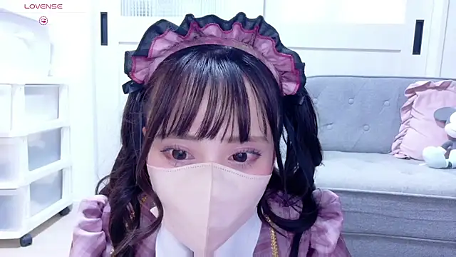 Snapshot of YURi_luv chatting on October 27, 12:53 pm YURi luv online show from October 27, 12:53 pm