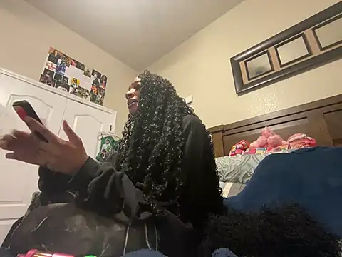 Brooke012 online show from May 2, 2:49 am