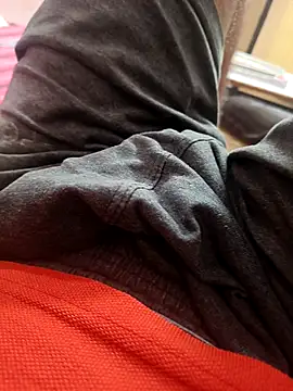 Snapshot of Deshi_hot_boy chatting on October 2, 5:14 am Deshi hot boy online show from October 2, 5:14 am
