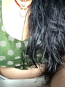 Snapshot of Hot_TARE54 chatting on December 15, 10:41 am Hot TARE54 online show from December 15, 10:41 am